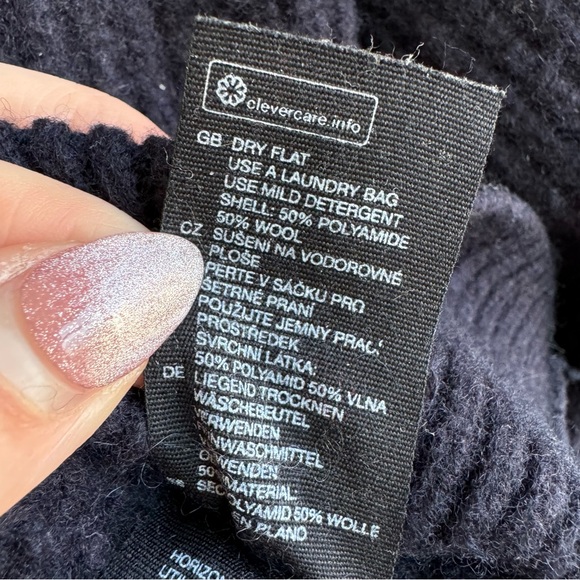 & Other Stories Wool Cable Knit Midnight Blue Balloon Arm Sweater Size Medium - Picture 10 of 11